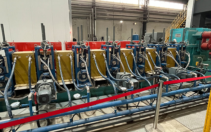Induction heating for rolling mill