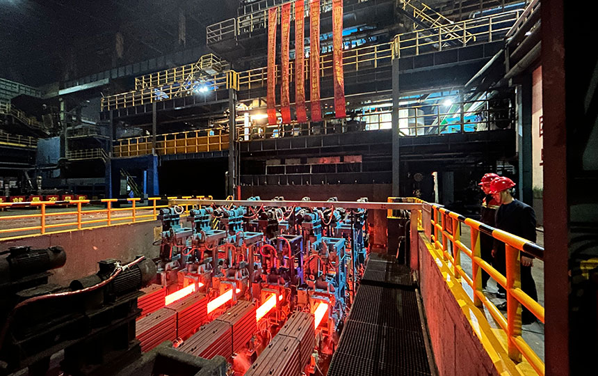 Induction heating for rolling of bars and wires